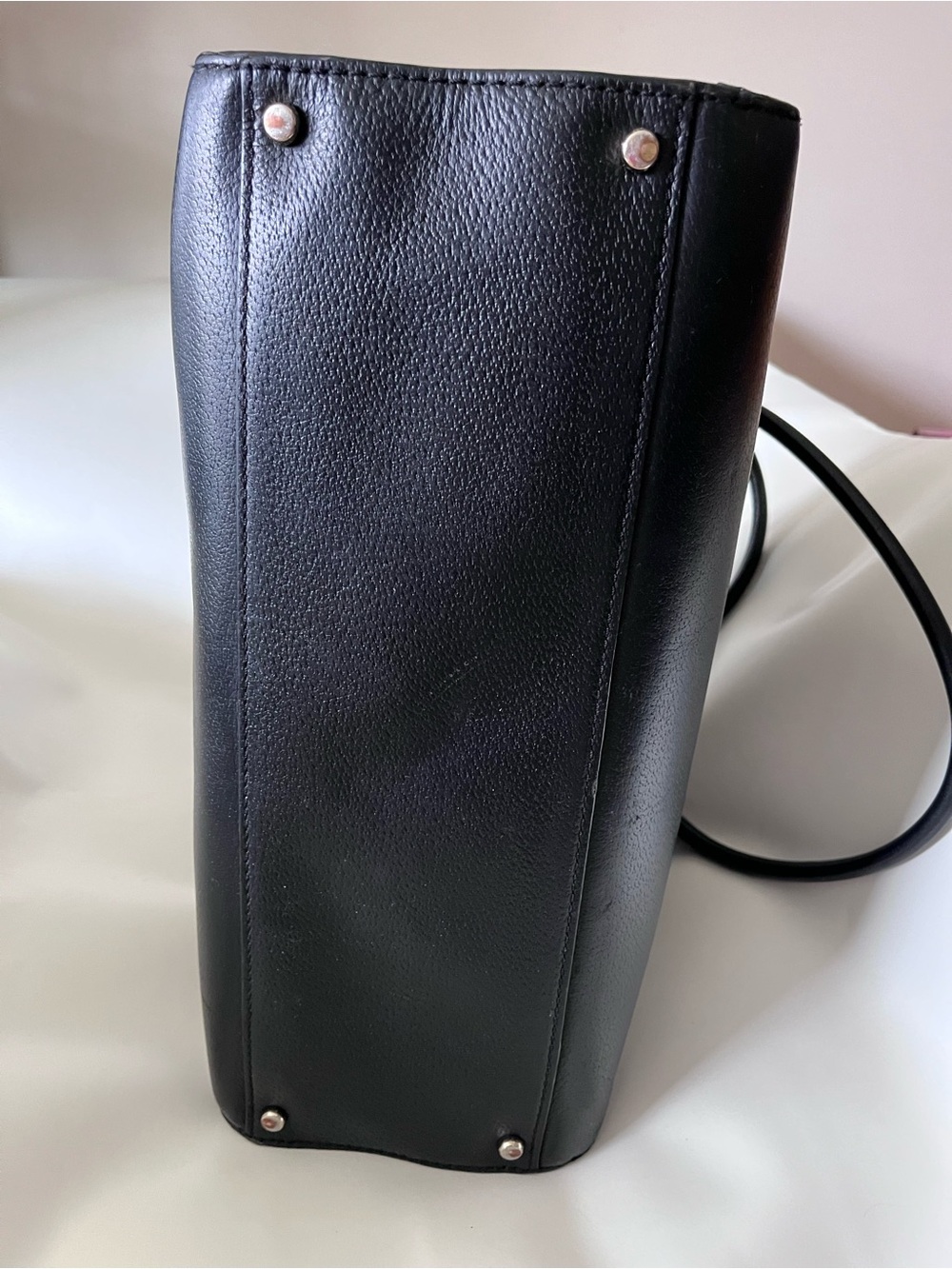 Kate Spade Grove Street black tote bag. - Picture 5 of 12